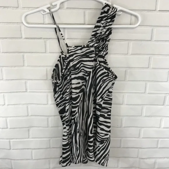 🆕 Express Ruffle Cami - Picture 8 of 8